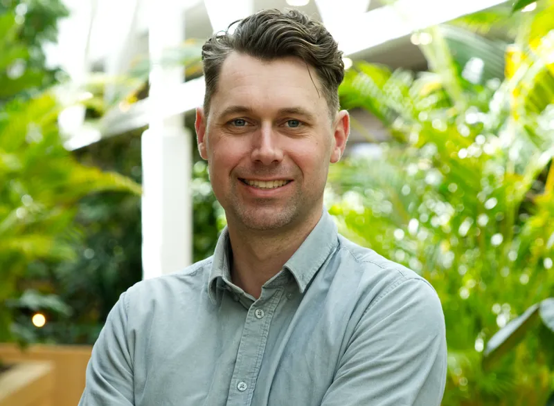 Mr. H. Dijkstra