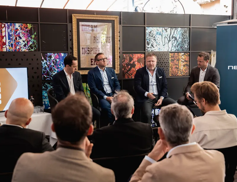 Modaes Business Breakfast