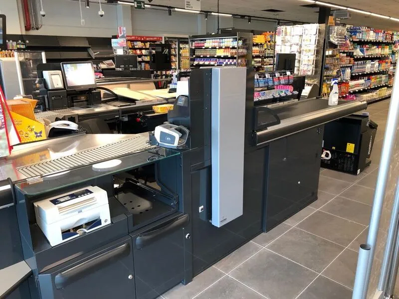RF EAS-Gate in einem Delhaize-Store